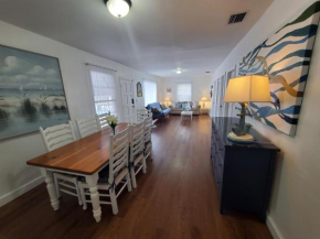 La Villa Azul - A Beachy Stay in Miami